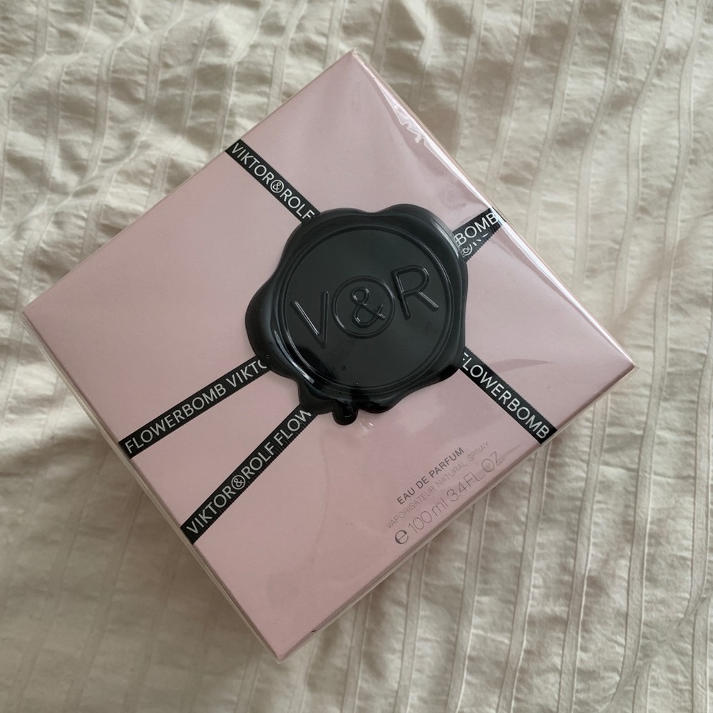 Vicktor & Rolf - FlowerBomb - 3.4 fl oz
